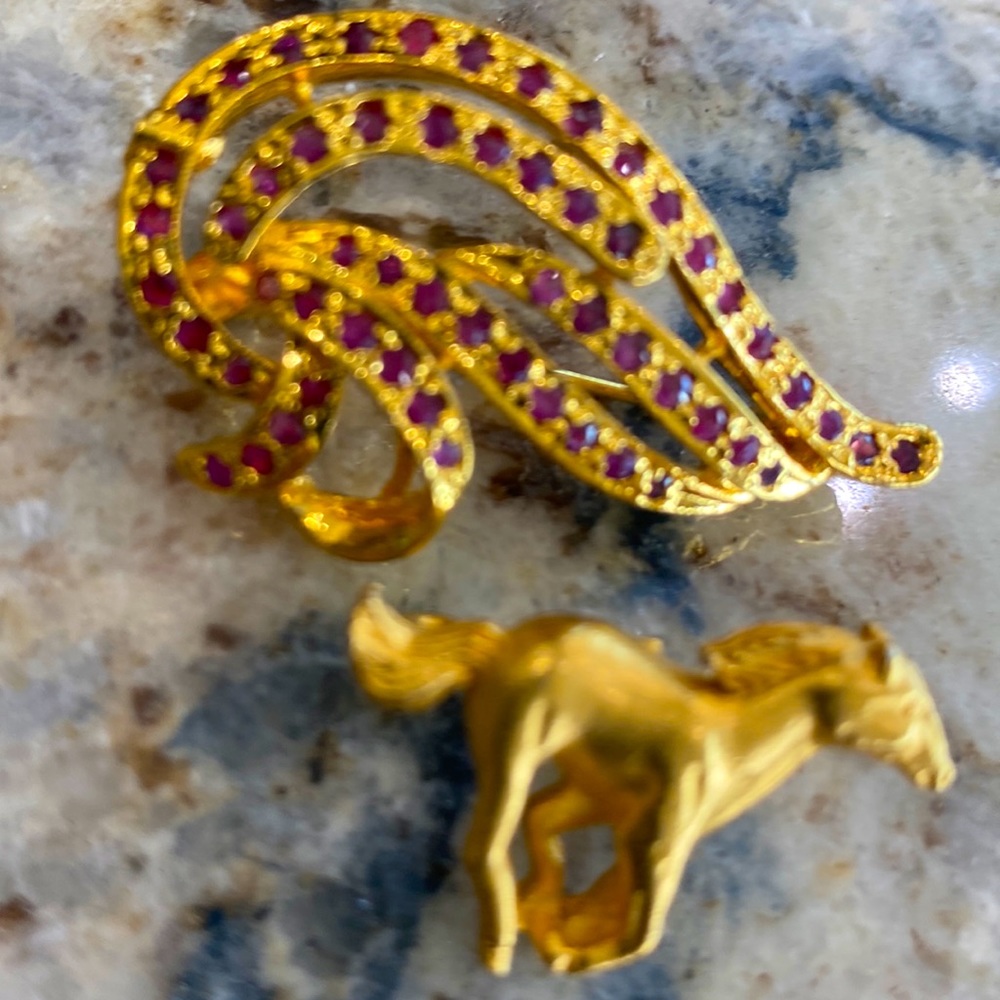 Authentic Pink Sapphires and 18k Vermeil Brooch and 18k Vermeil horse brooch